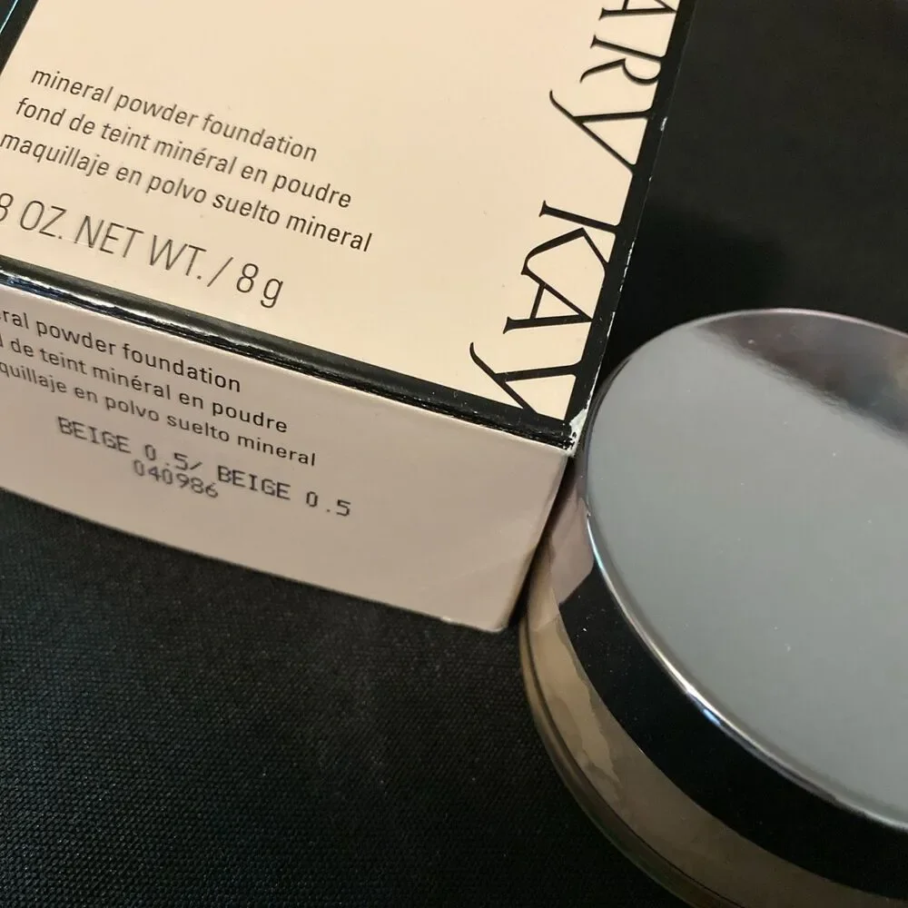 Mary Kay Mineral Powder Foundation - Beige 0.5